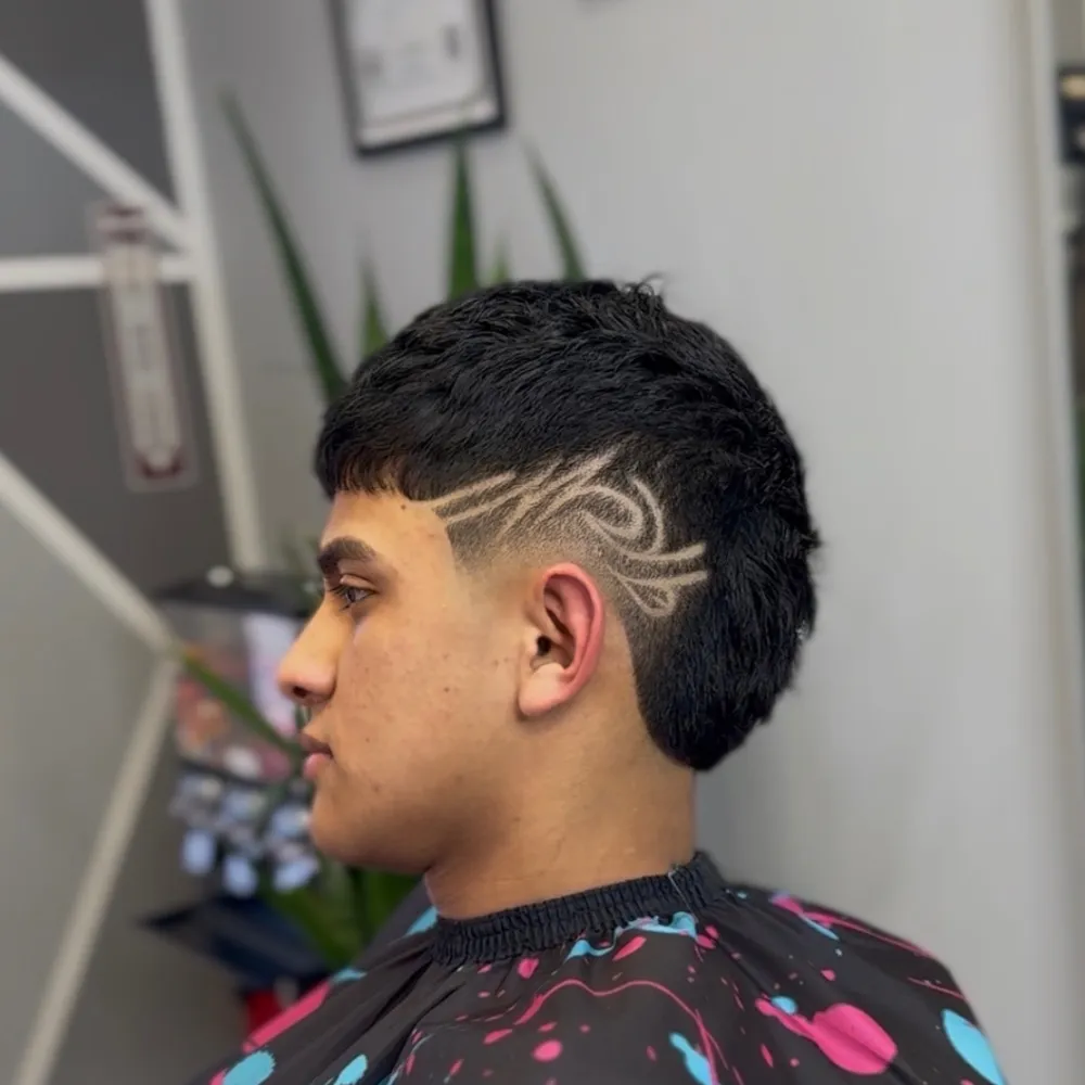 Textured crop with a tribal side design